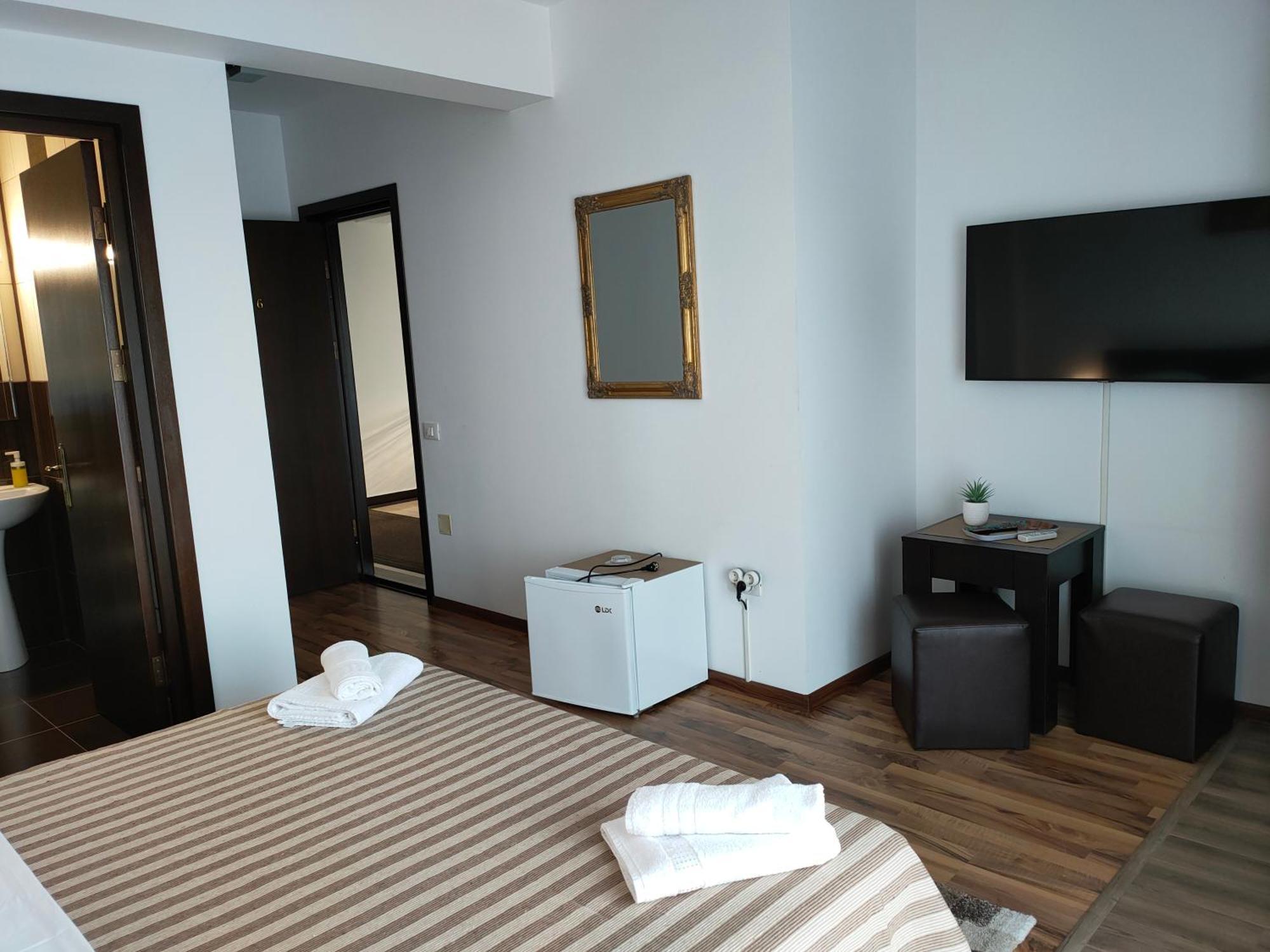 Casa Daria Hotel เอโฟริเอนอร์ด ภายนอก รูปภาพ